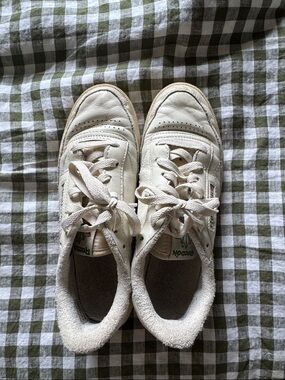 Reebok Off-White Leather Low-Top Sneakers with Subtle Green and Red Logo